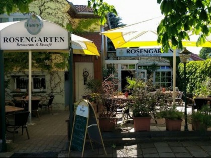 Photo: Rosengarten Altenweddingen 